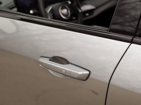 Used 2025 Buick Enclave Sport Touring image 40