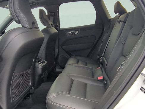 New 2026 Volvo XC60 B5 Ultra w/ Climate Package AWD/4WD image 11