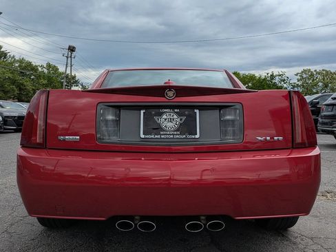 Used 2004 Cadillac XLR RWD image 9