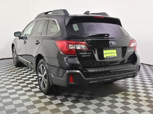 Used 2018 Subaru Outback 2.5i Limited image 4