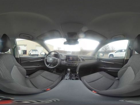 Used 2025 Toyota Camry LE image 40