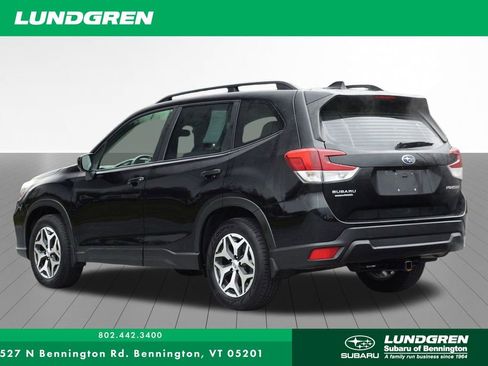 Used 2020 Subaru Forester Premium image 6