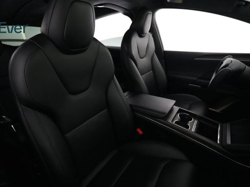 Used 2023 Tesla Model X AWD/4WD image 4