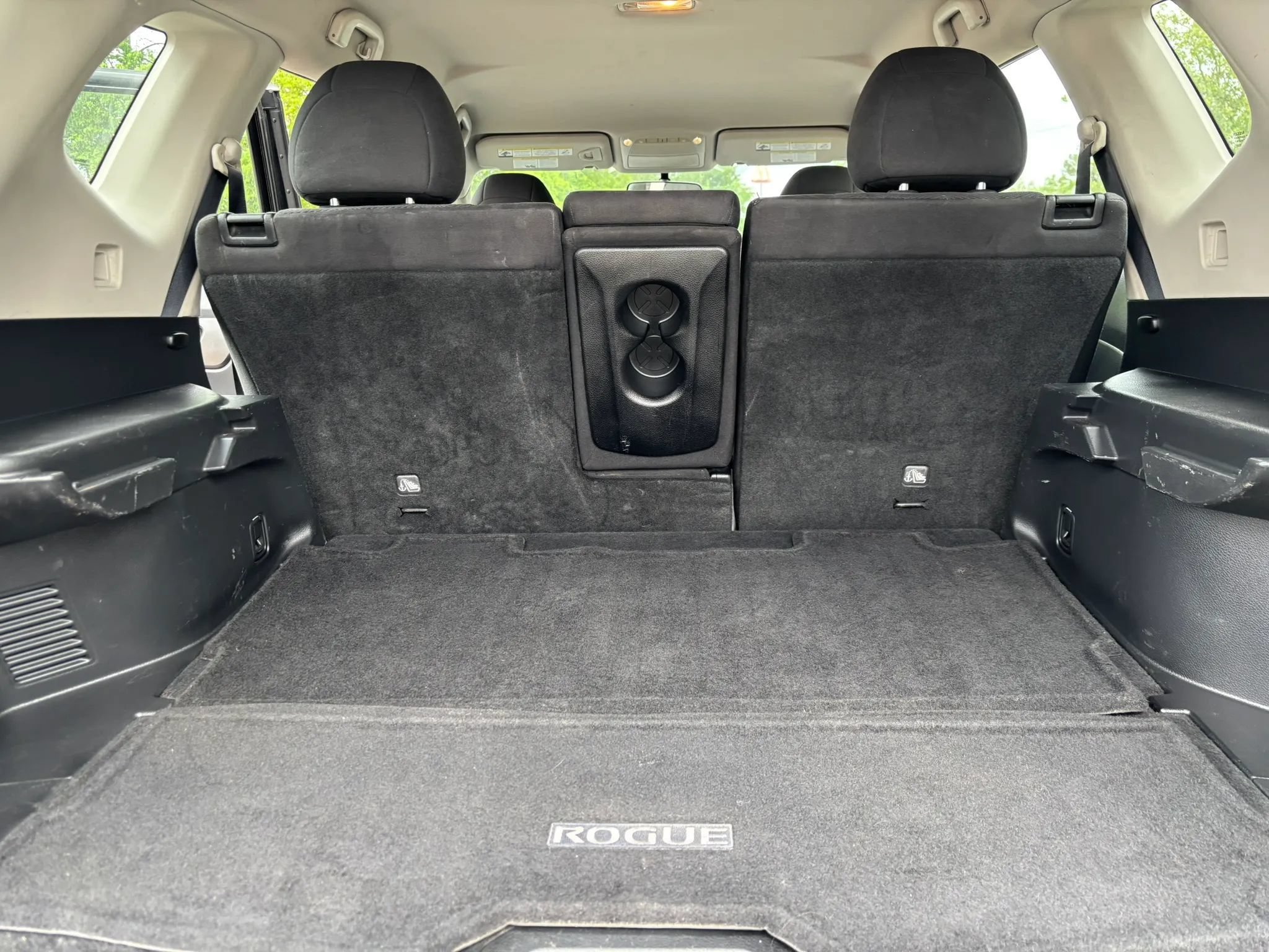 Used 2015 Nissan Rogue S FWD image 11
