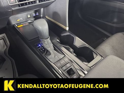 Used 2025 Toyota Camry LE FWD image 16