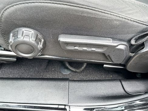 Used 2021 Jeep Gladiator Sport image 35