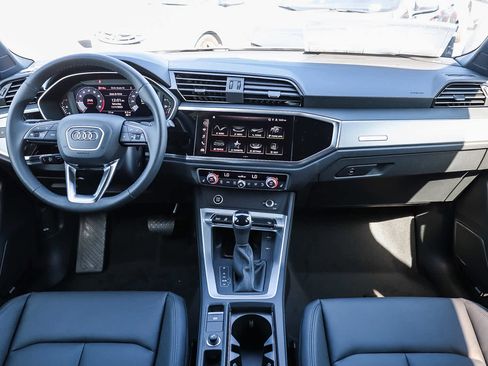 New 2025 Audi Q3 2.0T Premium image 15