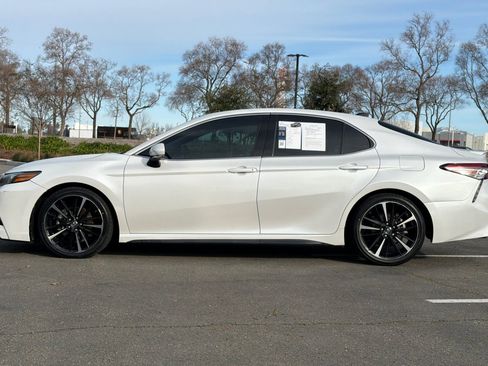 Used 2018 Toyota Camry XSE w/ Driver Assist Package image 8