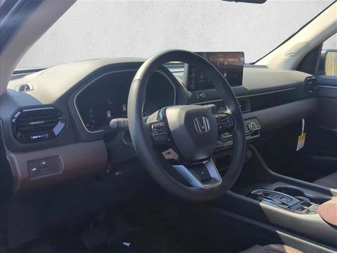 New 2026 Honda Pilot Elite image 3