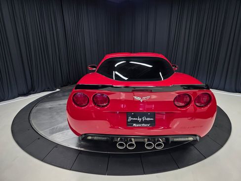 Used 2007 Chevrolet Corvette Coupe w/ Preferred Equipment Group RWD image 11