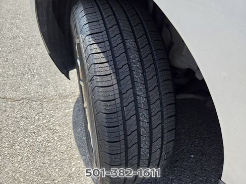 Used 2014 Lincoln MKX FWD w/ Equipment Group 101A image 24