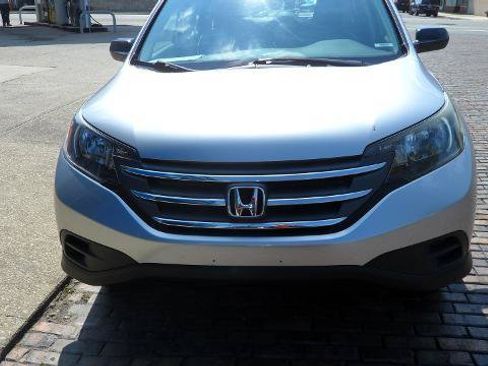 Used 2014 Honda CR-V LX image 2