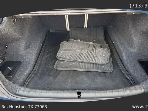 Used 2021 BMW 540i w/ Convenience Package image 32