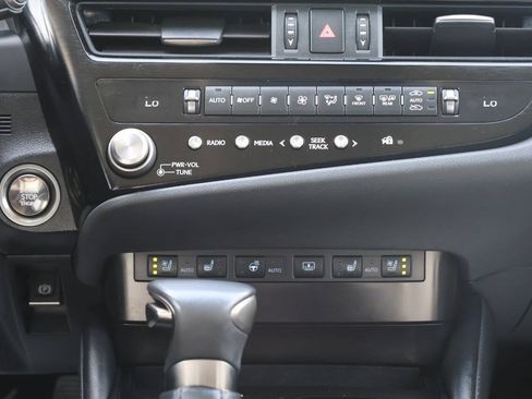 Used 2023 Lexus ES 250 w/ Premium Package AWD/4WD image 21