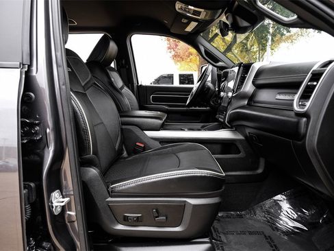 Used 2024 RAM 3500 Laramie w/ Sport Appearance Package image 39