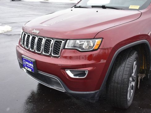 Used 2018 Jeep Grand Cherokee Limited w/ Mopar Chrome Edition Group image 11