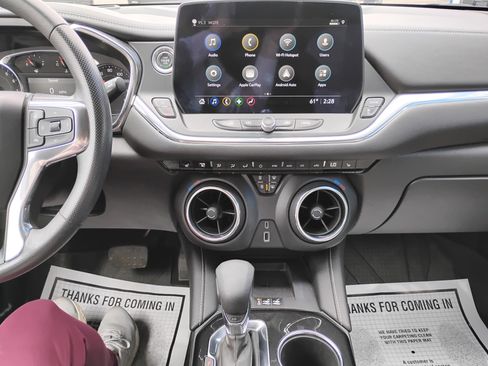 Used 2023 Chevrolet Blazer LT w/ Convenience Package image 8