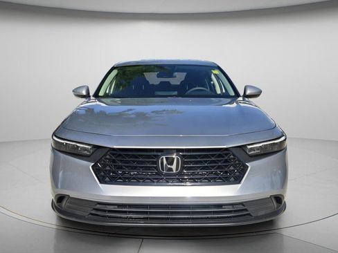 Certified 2025 Honda Accord LX image 5