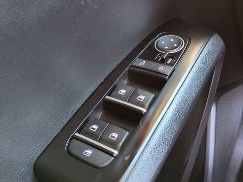 Certified 2021 Kia Soul S image 22