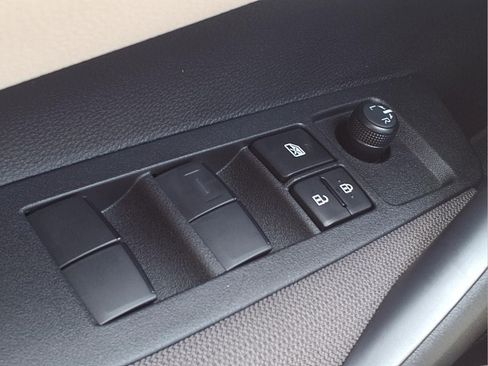 Used 2026 Toyota Corolla LE FWD image 25
