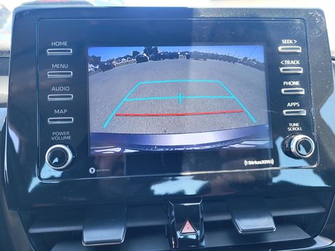Used 2021 Toyota Camry SE FWD image 13