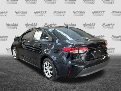 Used 2025 Toyota Corolla LE FWD image 8