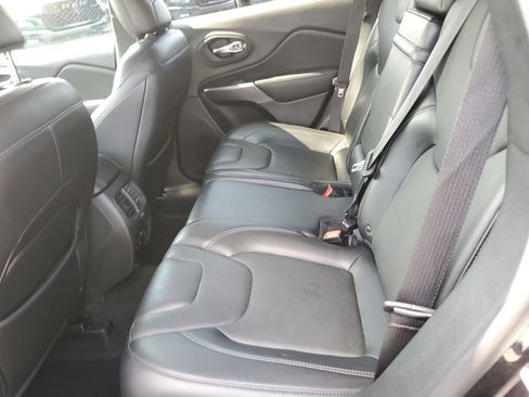 Certified 2019 Jeep Cherokee Limited AWD/4WD image 13