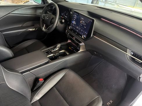 Certified 2025 Lexus RX 350 AWD/4WD image 16