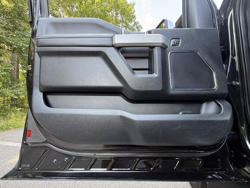Used 2019 Ford F350 Lariat w/ Chrome Package AWD/4WD image 8
