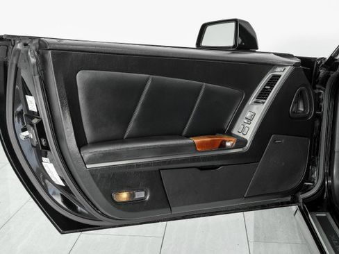 Used 2006 Cadillac XLR RWD image 35