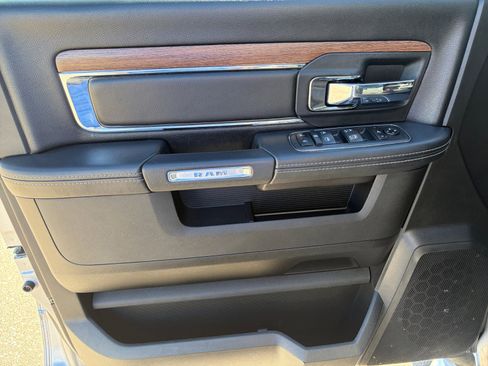 Used 2019 RAM 1500 Laramie w/ Convenience Group image 13