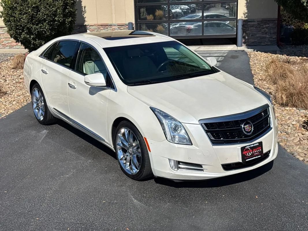 Used 2014 Cadillac XTS Vsport Premium AWD/4WD image 3