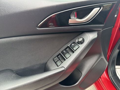 Used 2015 MAZDA MAZDA3 i Touring image 14