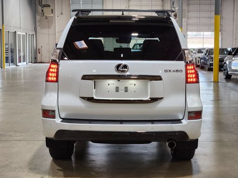 Used 2023 Lexus GX 460 w/ Black Line Special Edition AWD/4WD image 10