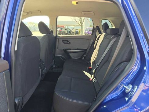 Used 2023 Nissan Rogue S image 16