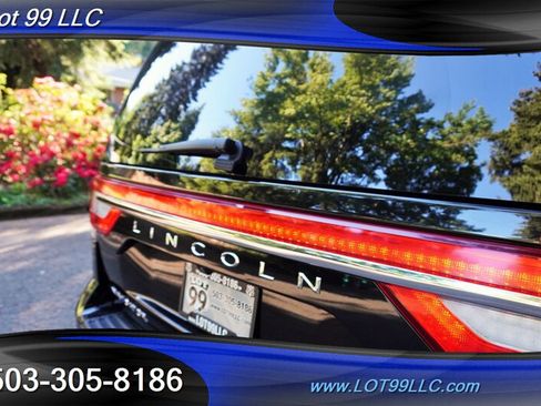 Used 2017 Lincoln Navigator Select AWD/4WD image 36