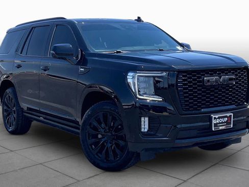 Used 2021 GMC Yukon Denali w/ Denali Premium Package AWD/4WD image 3