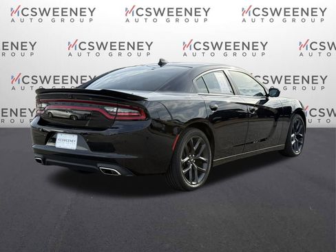 Used 2023 Dodge Charger SXT w/ Blacktop Package image 5