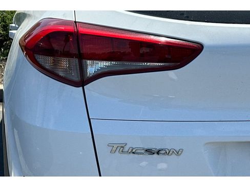 Used 2017 Hyundai Tucson SE w/ SE Popular Package 02 FWD image 7