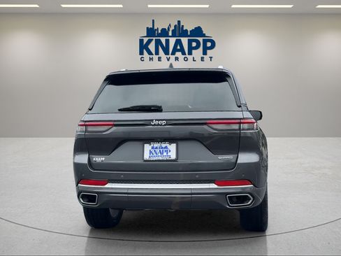 Used 2022 Jeep Grand Cherokee Summit w/ Luxury Tech Group V RWD image 4