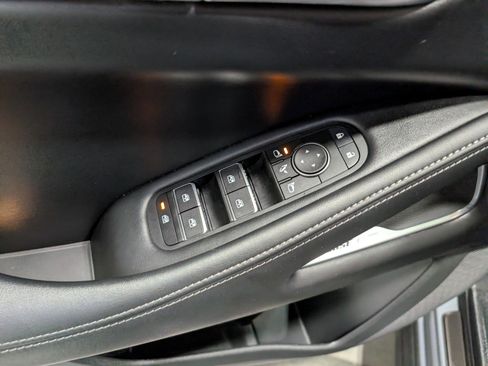 Used 2025 INFINITI QX60 Sensory w/ Vision Package image 14