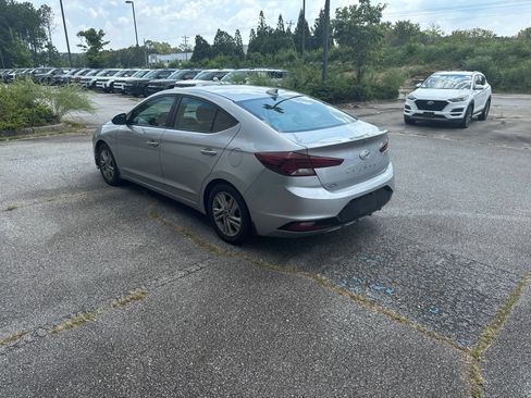 Used 2020 Hyundai Elantra Value Edition w/ Winter Weather Package FWD image 3