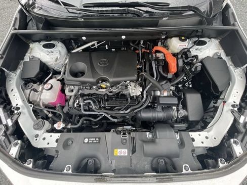 Certified 2025 Toyota RAV4 LE AWD/4WD image 11