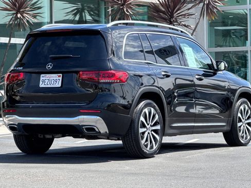 Used 2023 Mercedes-Benz GLB 250 image 4