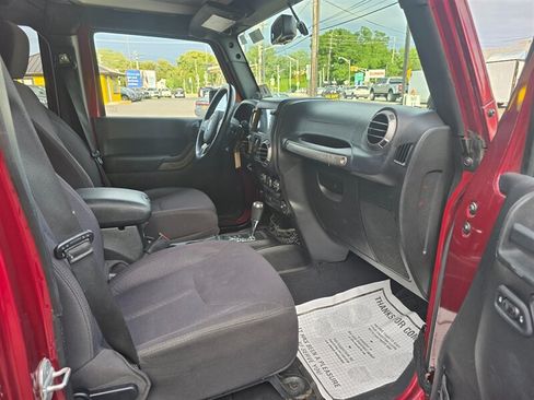 Used 2013 Jeep Wrangler Unlimited Sport AWD/4WD image 12