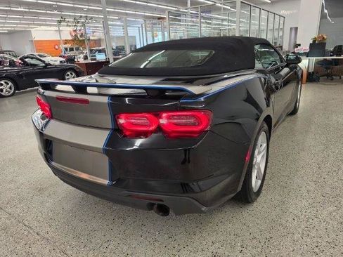 Used 2021 Chevrolet Camaro LT RWD image 5