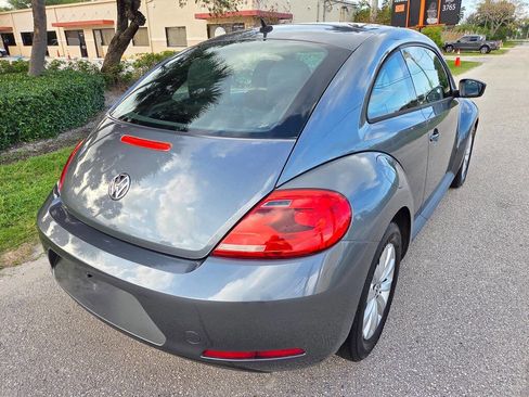 Used 2013 Volkswagen Beetle 2.5 image 8