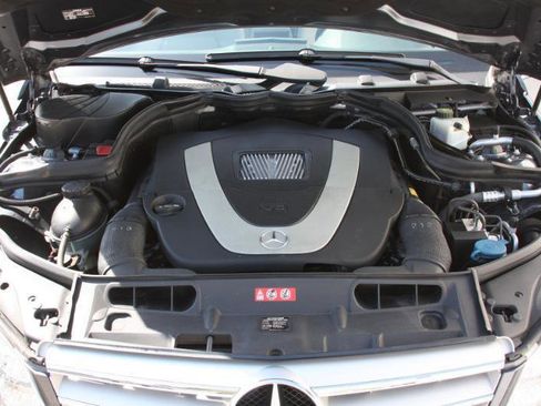 Used 2009 Mercedes-Benz C 300 4MATIC Sedan image 16
