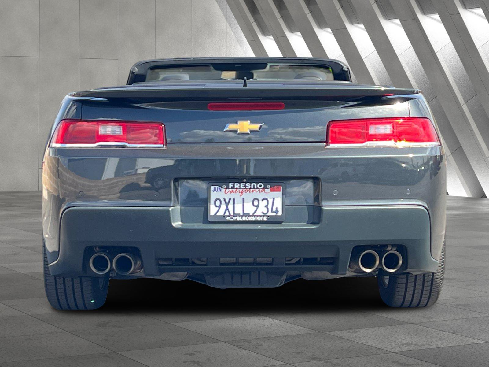 Used 2015 Chevrolet Camaro LT RWD image 5
