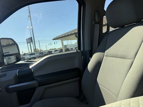 Used 2019 Ford F250 XLT image 32